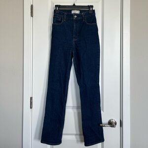 Abercrombie The ‘90s Straight Ultra High Rise